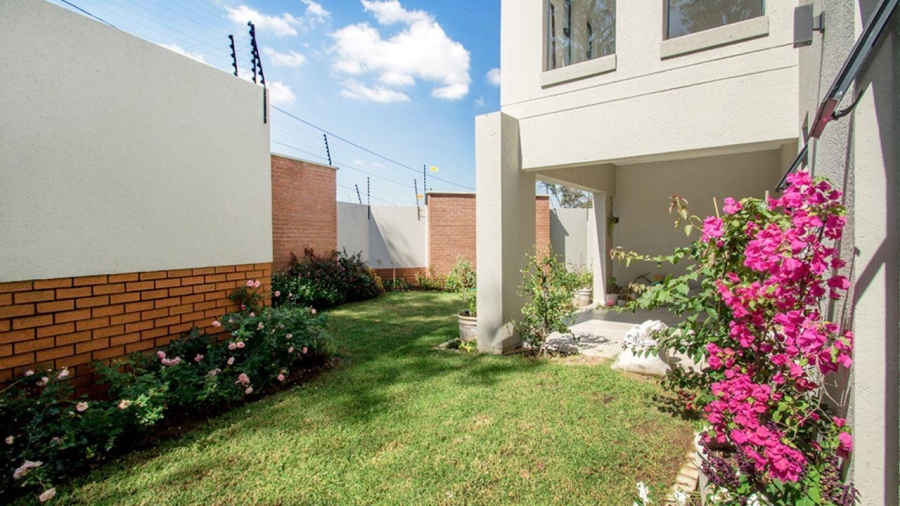 5 Bedroom Property for Sale in Kyalami Gauteng