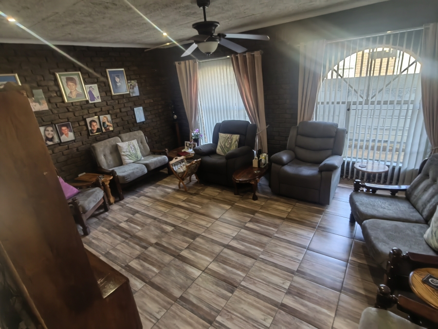 4 Bedroom Property for Sale in Ferryvale Gauteng