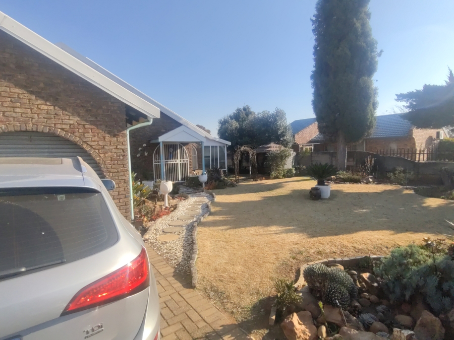 4 Bedroom Property for Sale in Ferryvale Gauteng