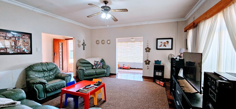 3 Bedroom Property for Sale in Three Rivers Gauteng