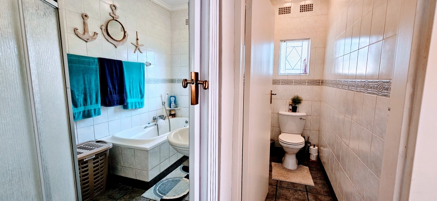 3 Bedroom Property for Sale in Three Rivers Gauteng