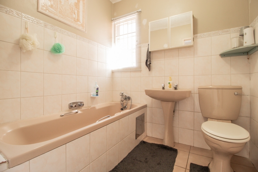 4 Bedroom Property for Sale in Moreleta Park Gauteng