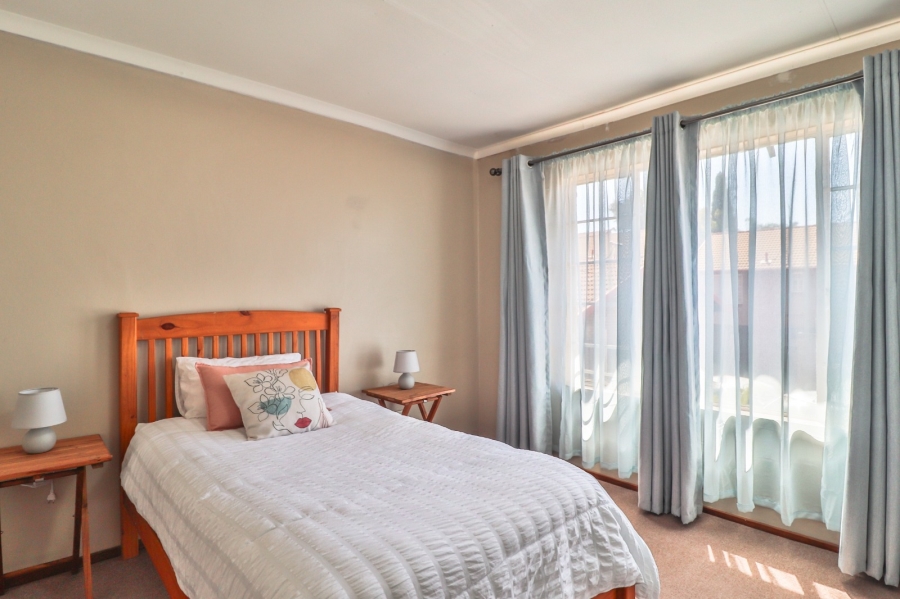 4 Bedroom Property for Sale in Moreleta Park Gauteng