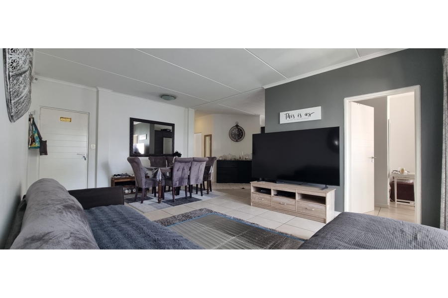 To Let 3 Bedroom Property for Rent in Greenstone Hill Gauteng