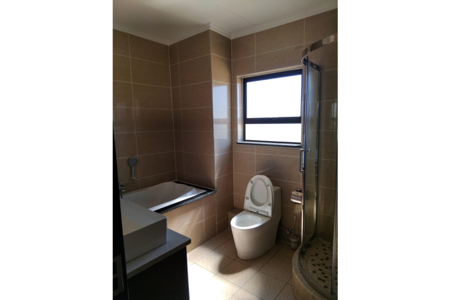 To Let 2 Bedroom Property for Rent in Blue Hills Gauteng
