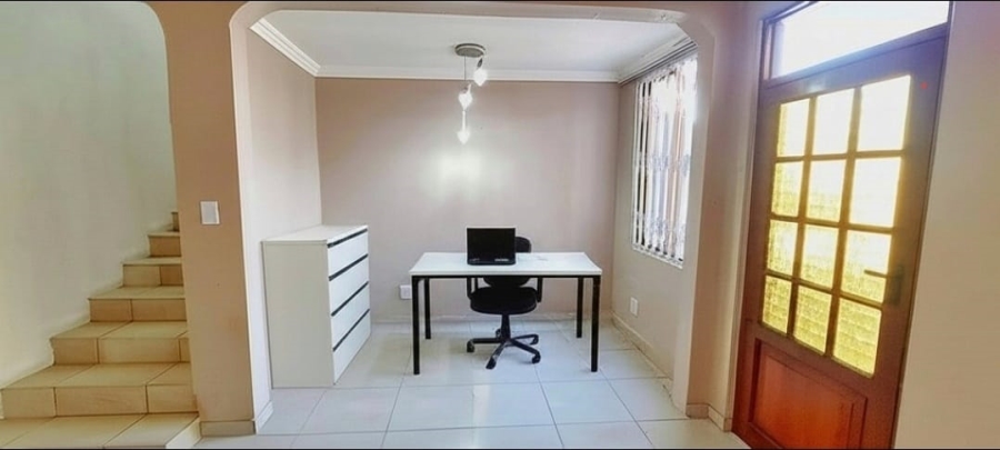 2 Bedroom Property for Sale in Halfway Gardens Gauteng