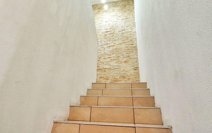 2 Bedroom Property for Sale in Halfway Gardens Gauteng