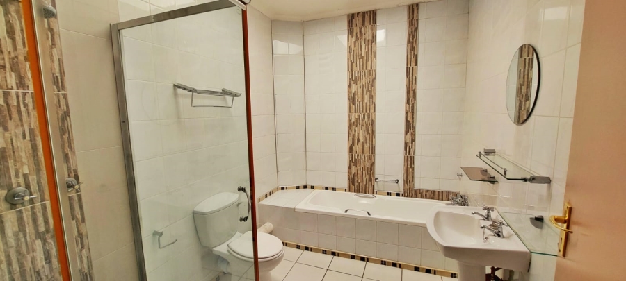 2 Bedroom Property for Sale in Halfway Gardens Gauteng