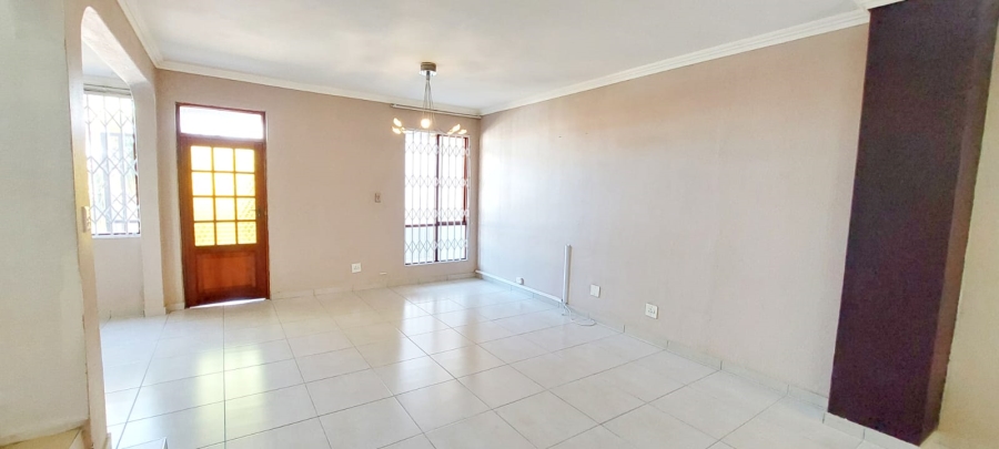 2 Bedroom Property for Sale in Halfway Gardens Gauteng