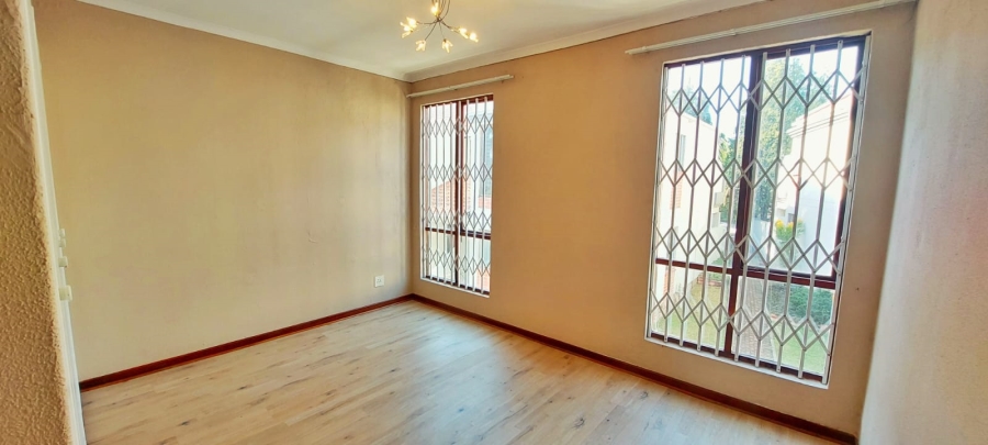 2 Bedroom Property for Sale in Halfway Gardens Gauteng