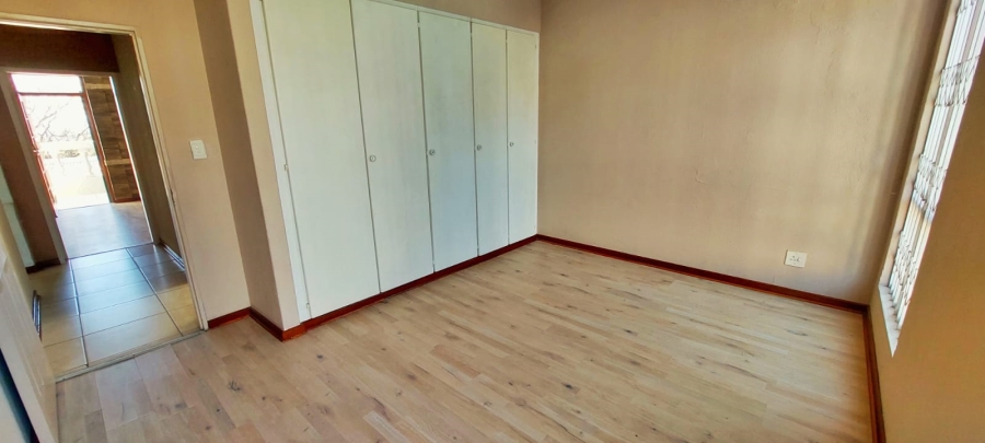 2 Bedroom Property for Sale in Halfway Gardens Gauteng