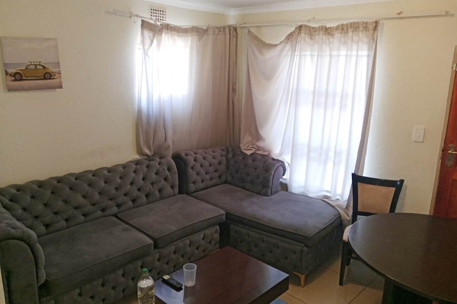 3 Bedroom Property for Sale in Rosslyn Gauteng