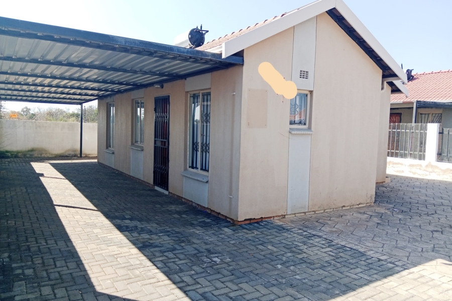 3 Bedroom Property for Sale in Rosslyn Gauteng