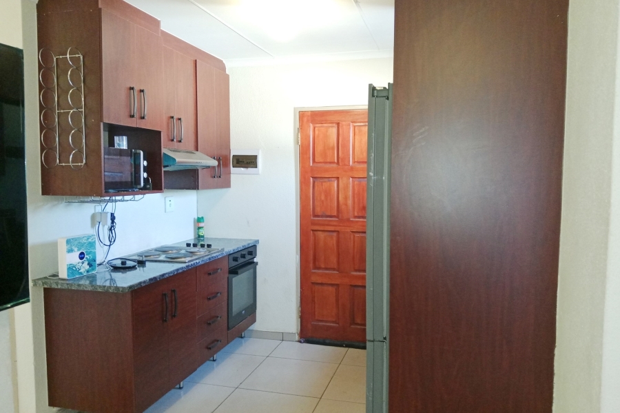 3 Bedroom Property for Sale in Rosslyn Gauteng