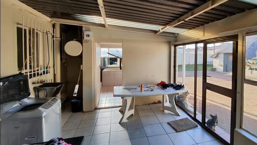 3 Bedroom Property for Sale in Selcourt Gauteng