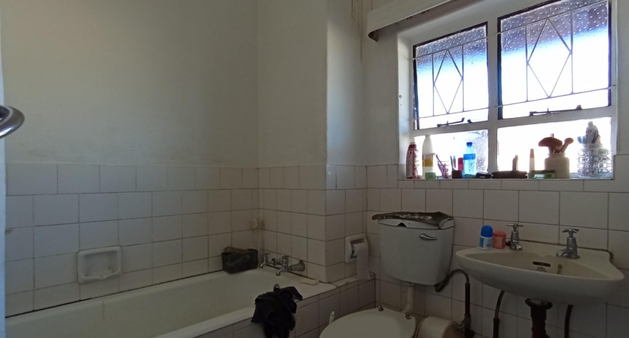 2 Bedroom Property for Sale in Gezina Gauteng