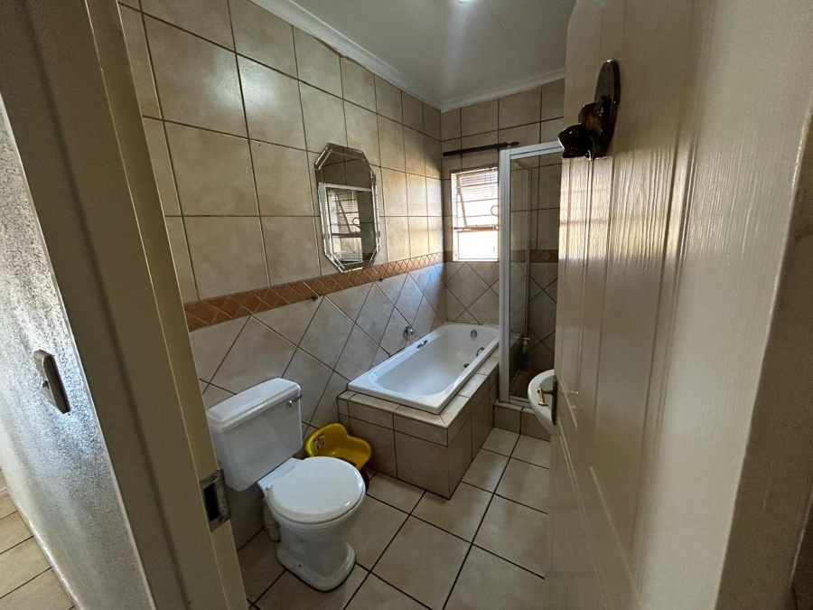 3 Bedroom Property for Sale in Alberante Gauteng