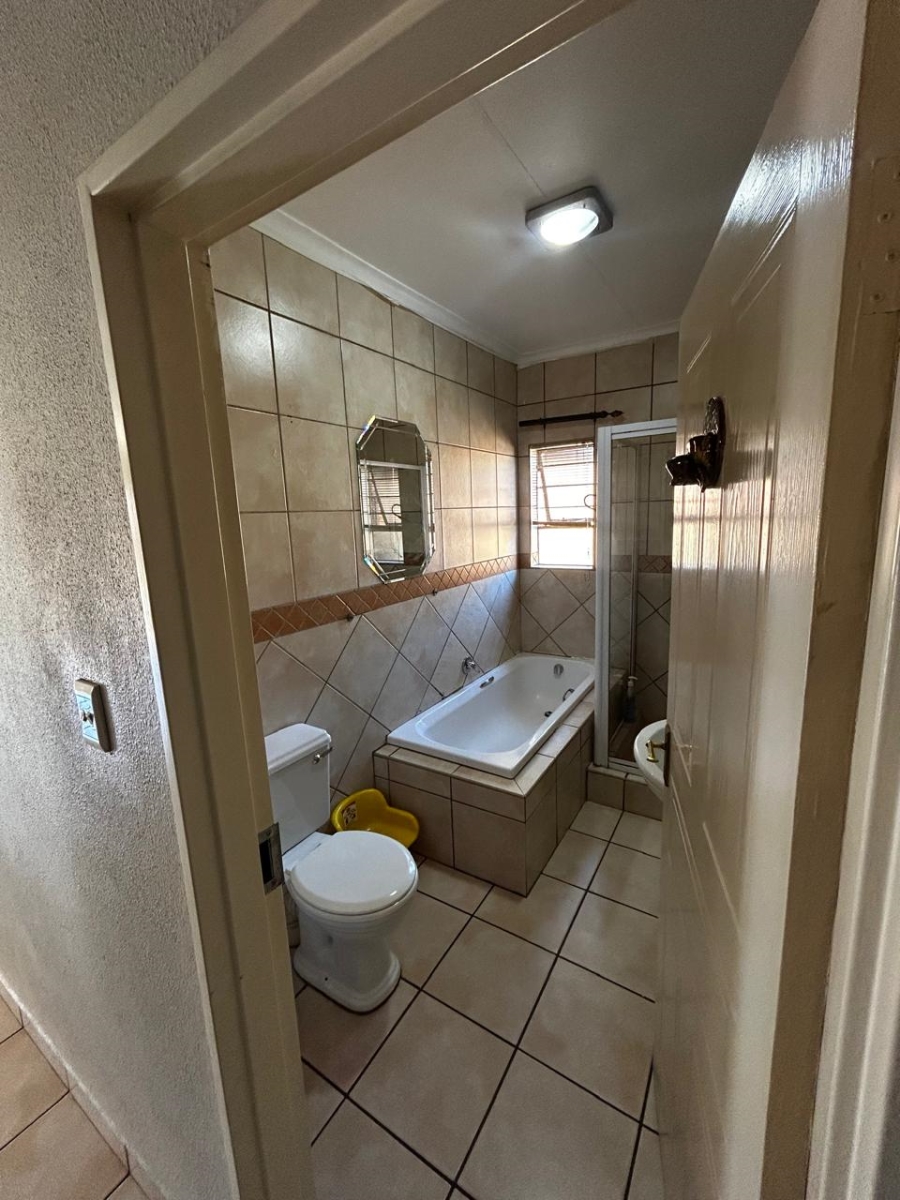 3 Bedroom Property for Sale in Alberante Gauteng