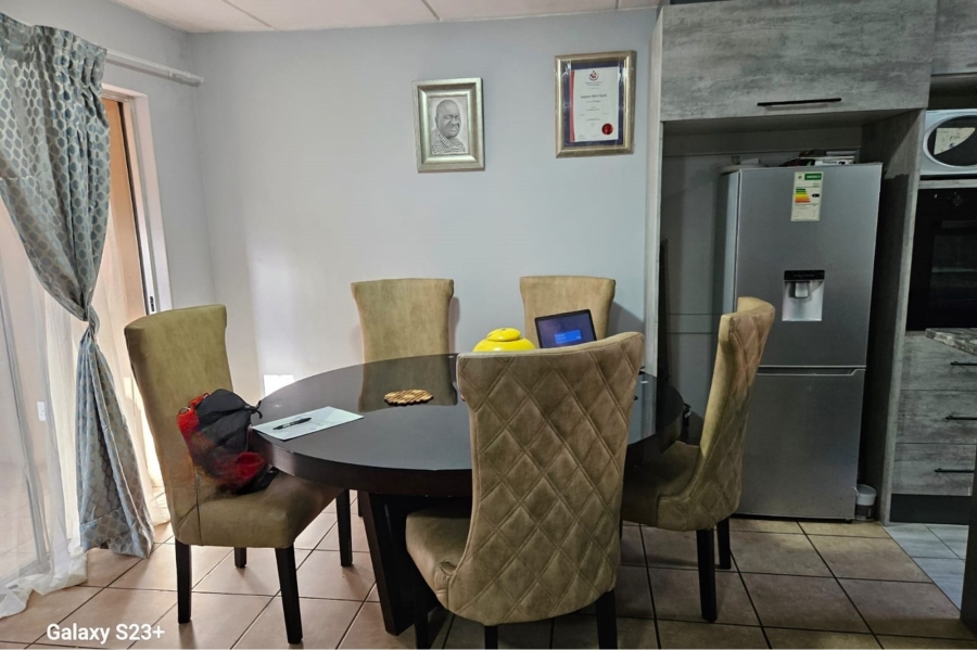 3 Bedroom Property for Sale in Annlin Gauteng