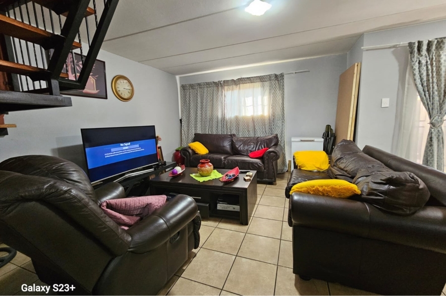 3 Bedroom Property for Sale in Annlin Gauteng