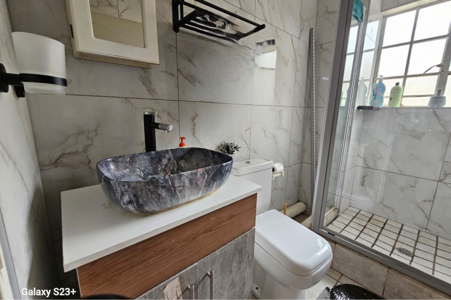 3 Bedroom Property for Sale in Annlin Gauteng