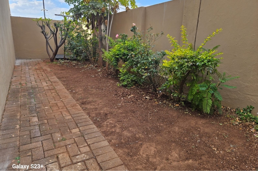 3 Bedroom Property for Sale in Annlin Gauteng