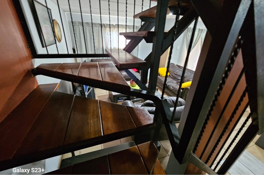 3 Bedroom Property for Sale in Annlin Gauteng