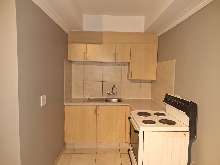 To Let 2 Bedroom Property for Rent in Primrose Hill Gauteng