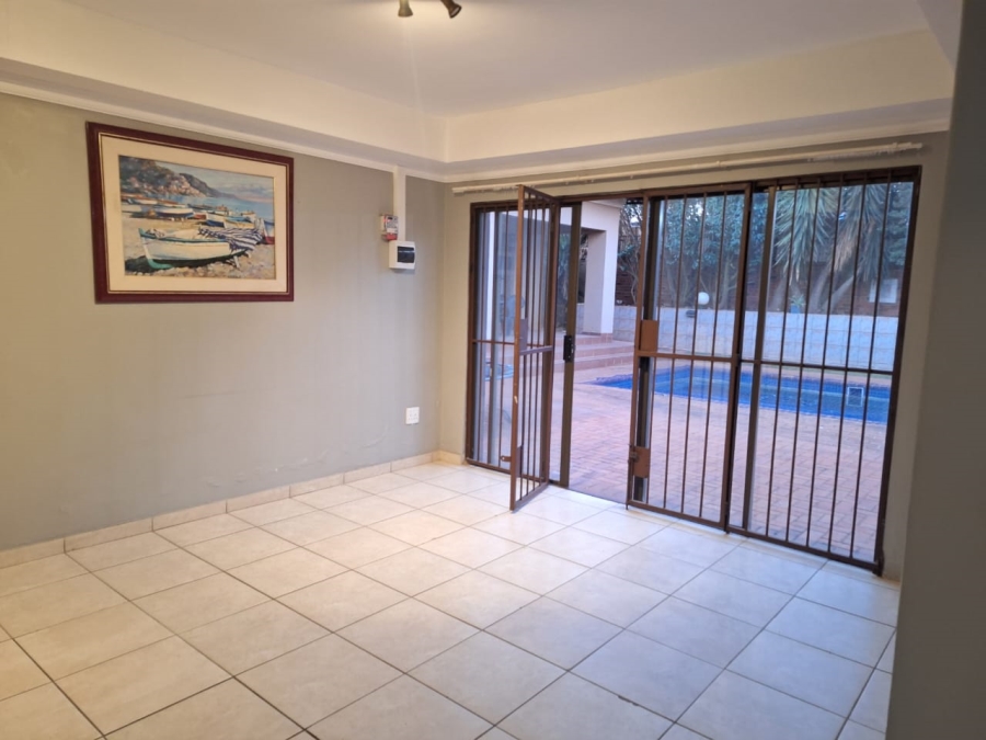 To Let 2 Bedroom Property for Rent in Primrose Hill Gauteng