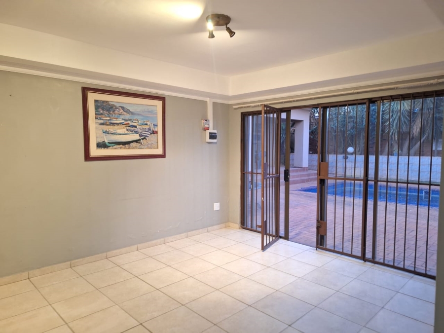 To Let 2 Bedroom Property for Rent in Primrose Hill Gauteng