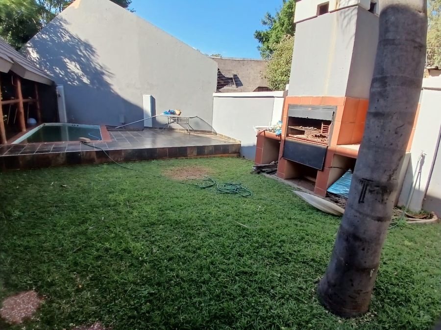 4 Bedroom Property for Sale in Heatherview Gauteng