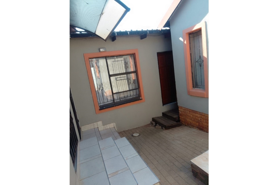 2 Bedroom Property for Sale in Mahube Valley Gauteng