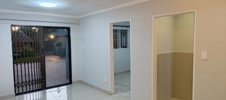 To Let 1 Bedroom Property for Rent in Highway Gardens Gauteng