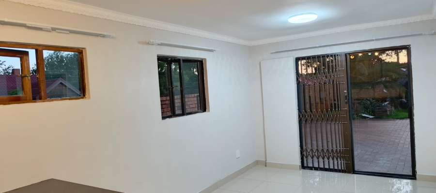 To Let 1 Bedroom Property for Rent in Highway Gardens Gauteng