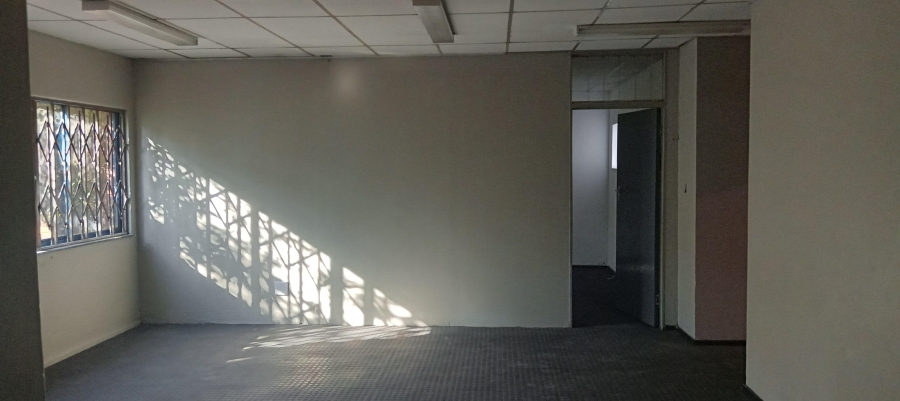 To Let commercial Property for Rent in Benrose Gauteng