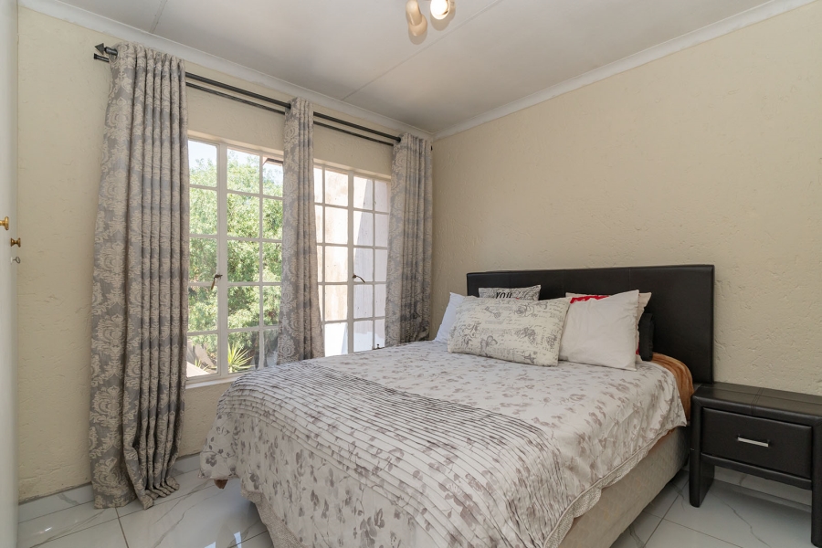 2 Bedroom Property for Sale in Eden Glen Gauteng