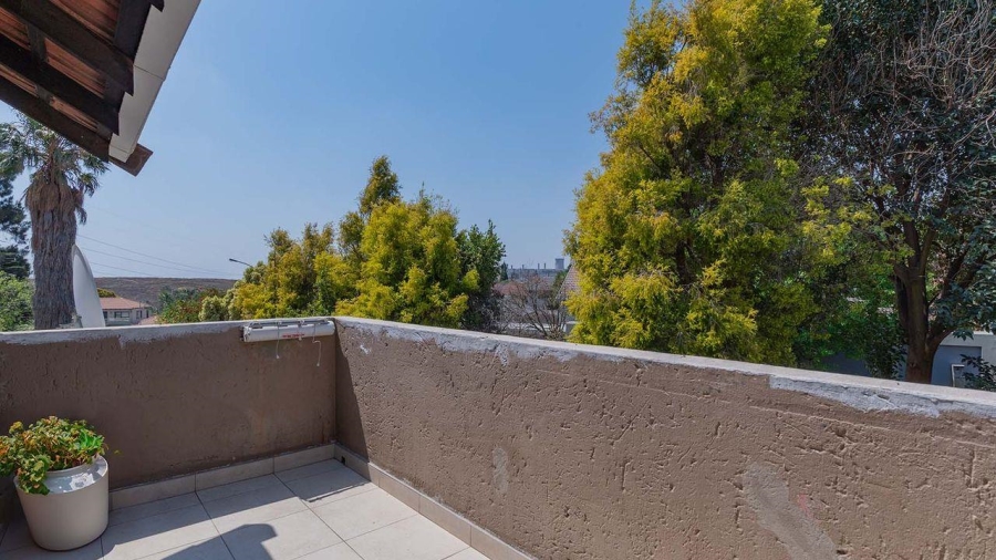 2 Bedroom Property for Sale in Eden Glen Gauteng