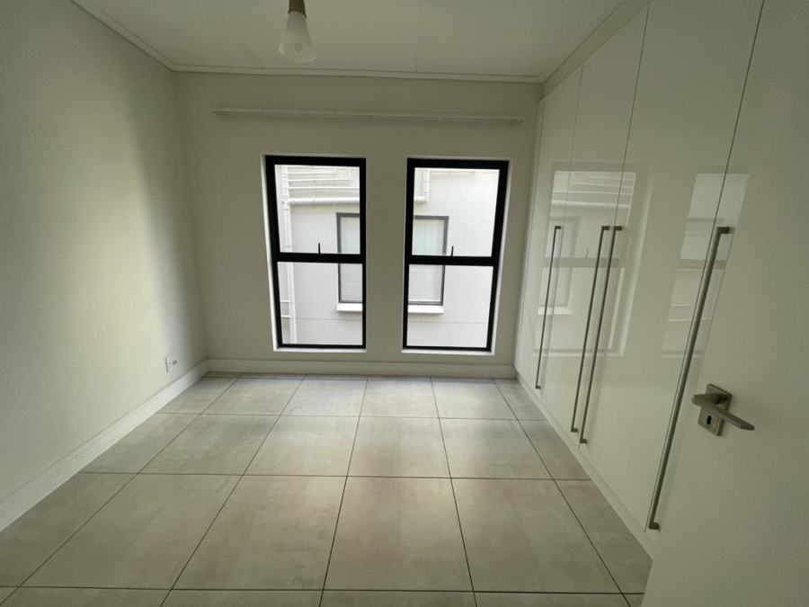 3 Bedroom Property for Sale in Waterfall Gauteng