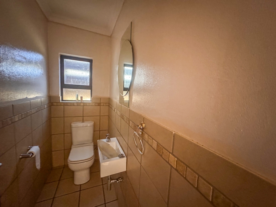 To Let 3 Bedroom Property for Rent in Silverwoods Country Estate Gauteng