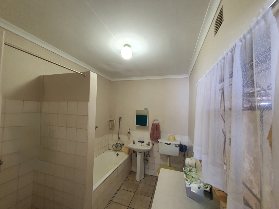 4 Bedroom Property for Sale in Silverton Gauteng
