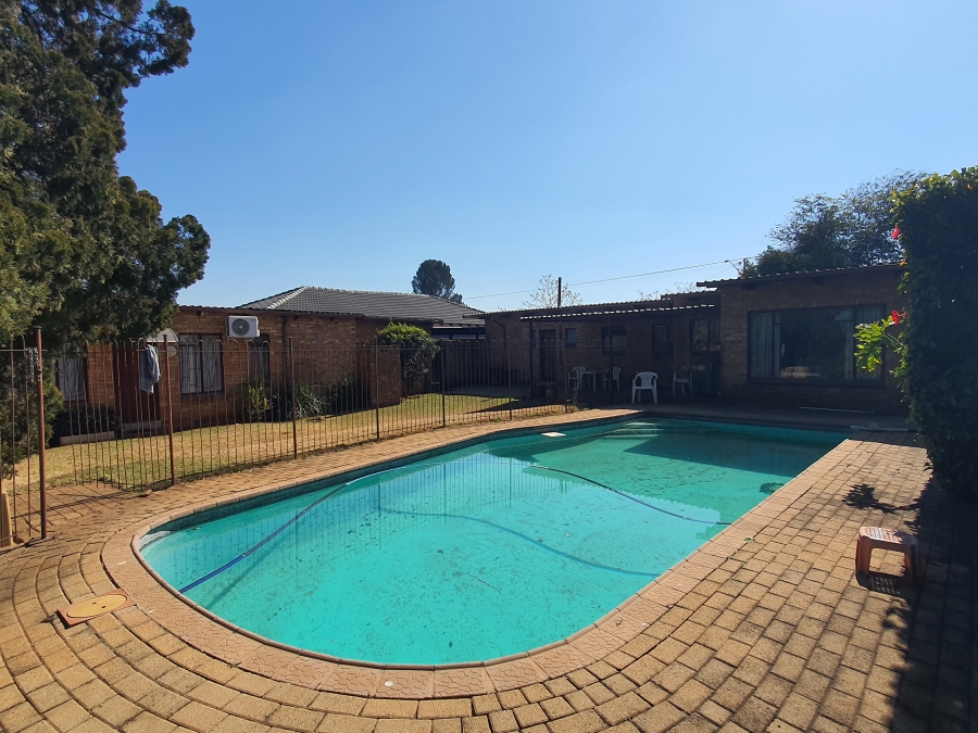 4 Bedroom Property for Sale in Silverton Gauteng