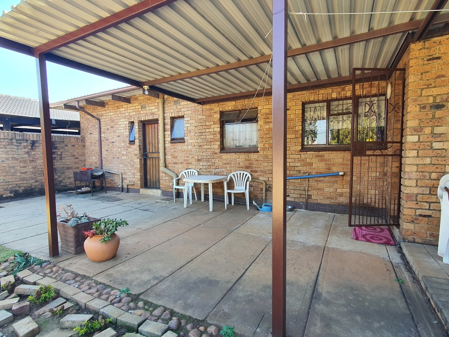 4 Bedroom Property for Sale in Silverton Gauteng