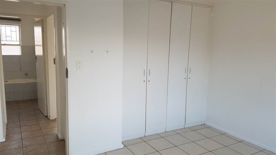 2 Bedroom Property for Sale in Vorna Valley Gauteng