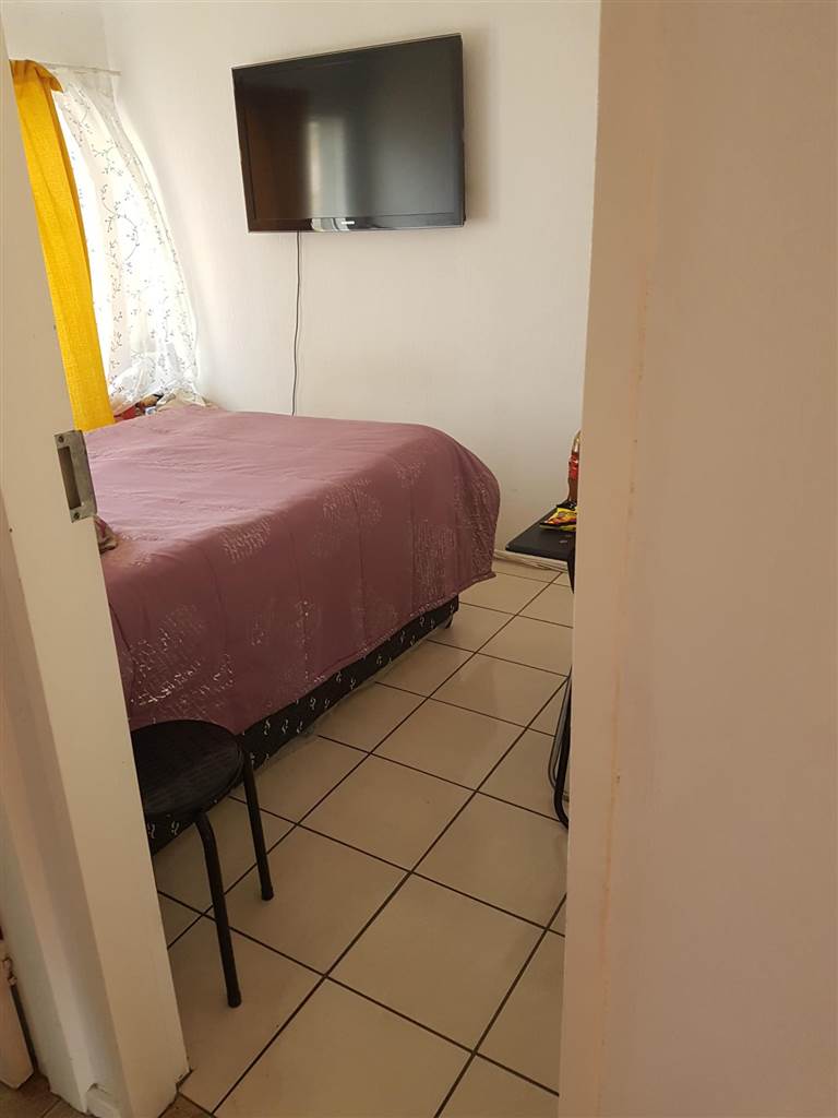 2 Bedroom Property for Sale in Vorna Valley Gauteng