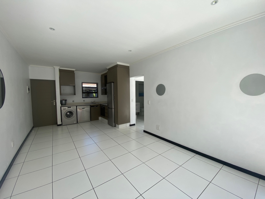To Let 1 Bedroom Property for Rent in Fourways Gauteng