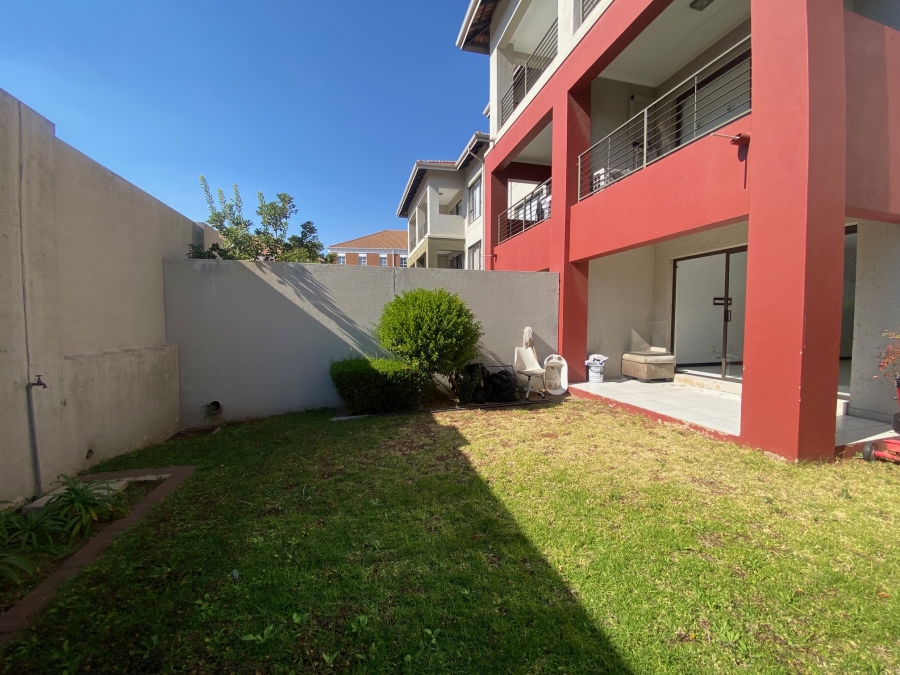 To Let 1 Bedroom Property for Rent in Fourways Gauteng
