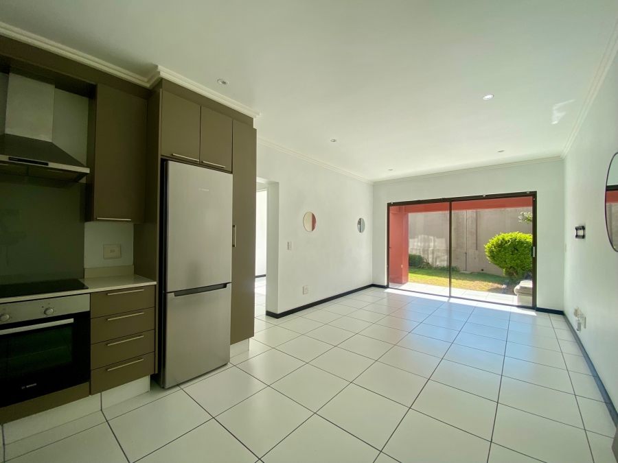To Let 1 Bedroom Property for Rent in Fourways Gauteng