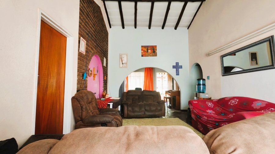 4 Bedroom Property for Sale in Sonland Park Gauteng