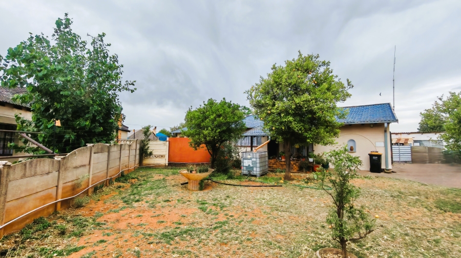 4 Bedroom Property for Sale in Sonland Park Gauteng