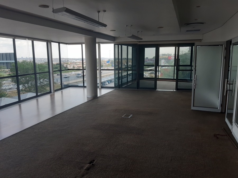 Commercial Property for Sale in Longmeadow Gauteng